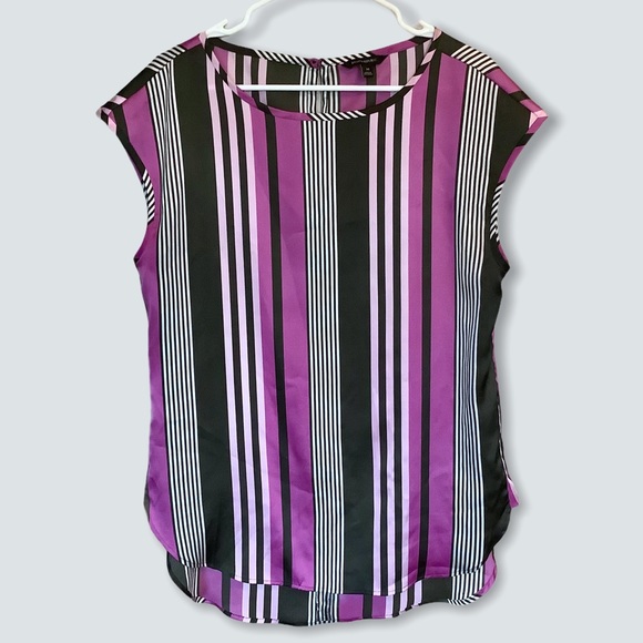 Banana Republic Tops - BANANA REPUBLIC Lightweight Stripe Top